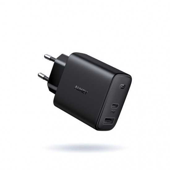 AUKEY AC адаптер USB-C & USB-A 30W черен
