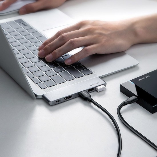 Ugreen многофункционален HUB 2x USB Type C към USB Type C PD (Thunderbolt 3, 100W, 4K @ 60 Hz, 10 Gbps) / HDMI 4K @ 30 Hz / 3x USB 3.0 за MacBook Pro / Air сив